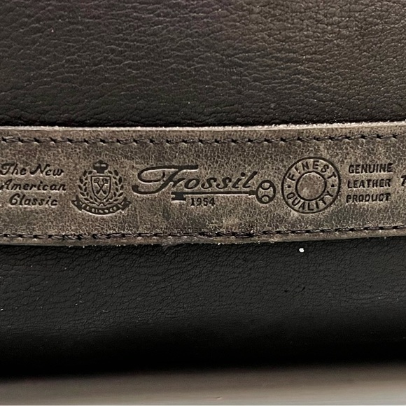 Vintage Fossil Black Saddle Leather Bag - Picture 6 of 14